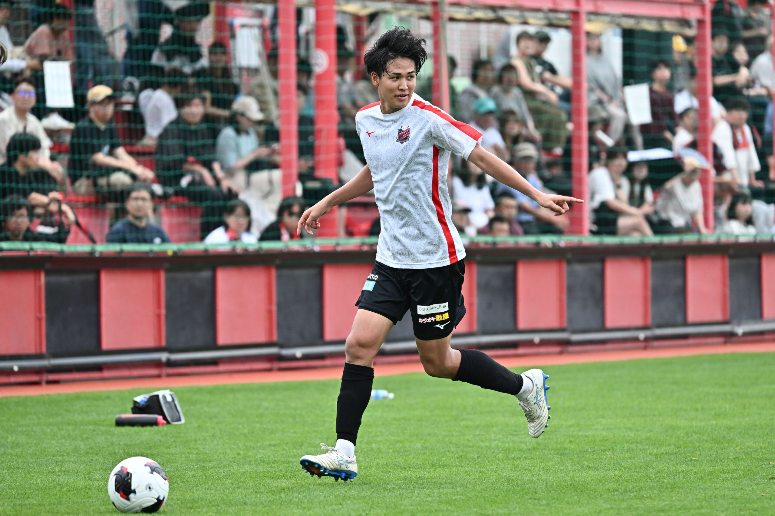 攻撃参加が得意な右サイドバック