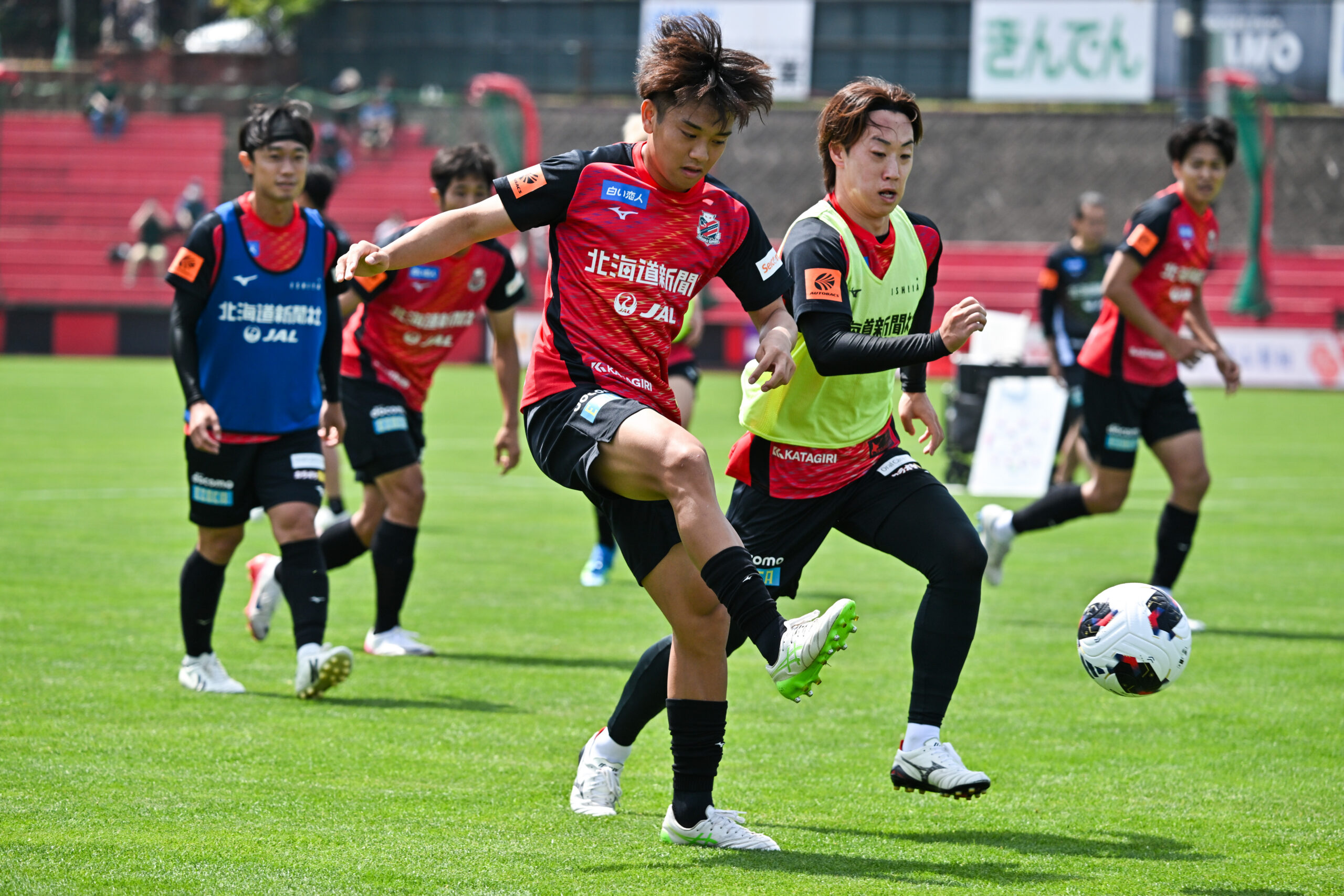 裏への抜け出しが得意な期待のルーキー