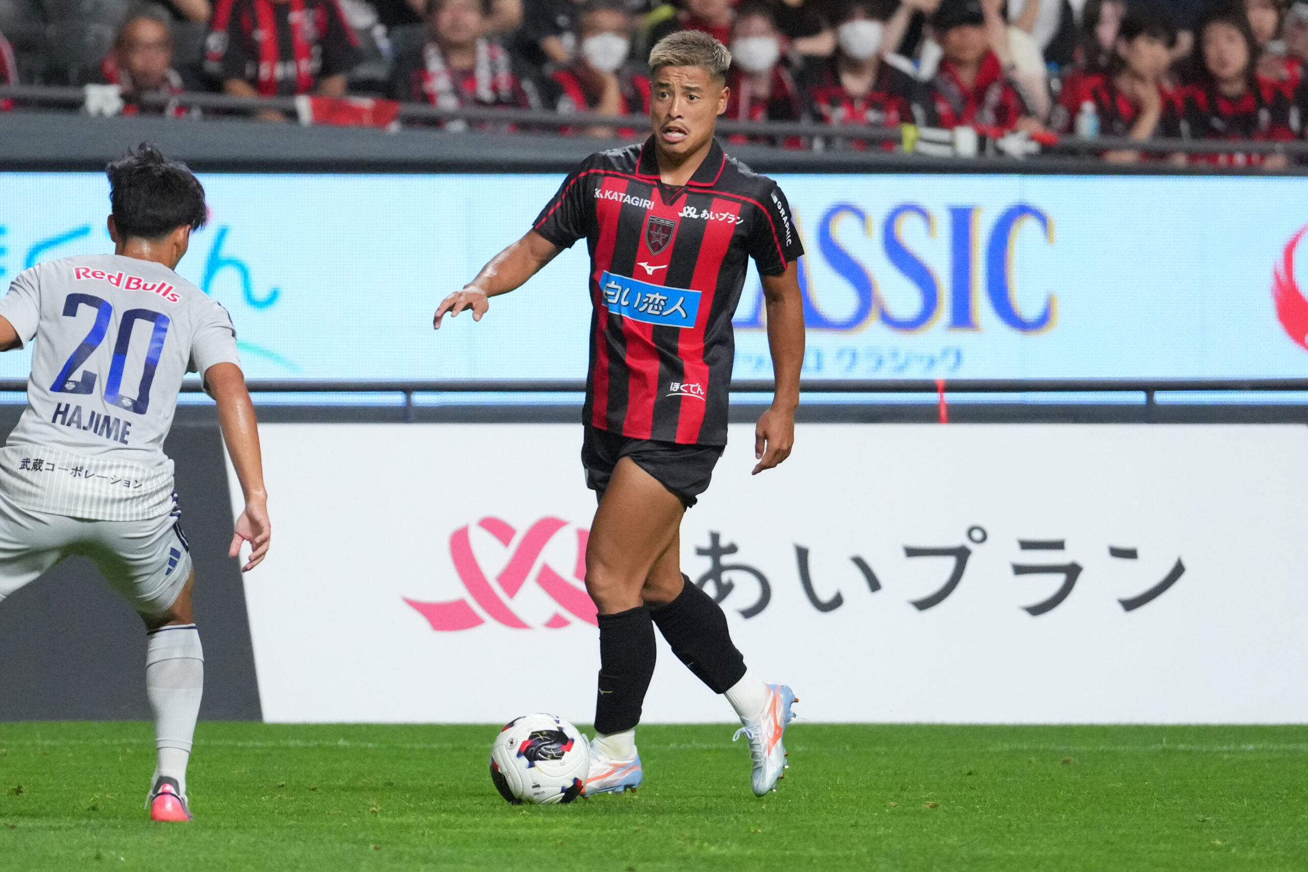 筋骨隆々の右サイドバック